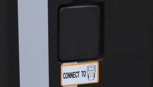 Connecteur de diagnostic du tracteur pousseur accompagnant