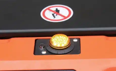 Éclairage LED du tracteur pousseur accompagnant